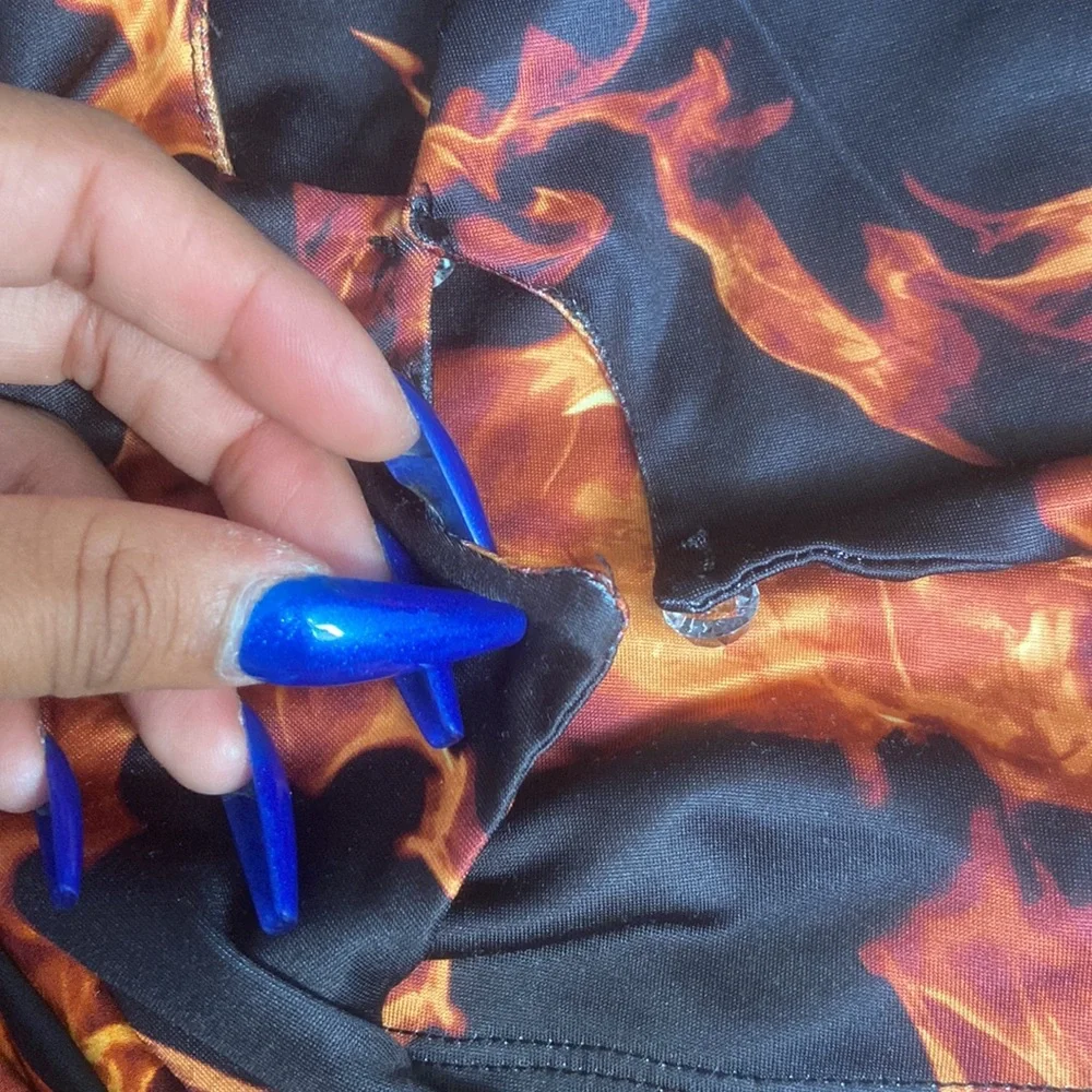 Fiery Set 💞 - Picture 3 of 3
